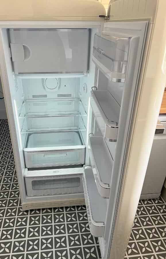 1 Bed / 1 Sofa Bed 'Scandi' Style Ground Floor Apartment Yeovil Dış mekan fotoğraf
